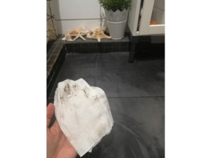 KAIP ŠVARIAI IŠVALYTI VONIOS GRINDIS?